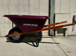 Scenic Road Single Wheel Wheelbarrow -Horse Care Supply Store IMG 0365 18238.1679425177